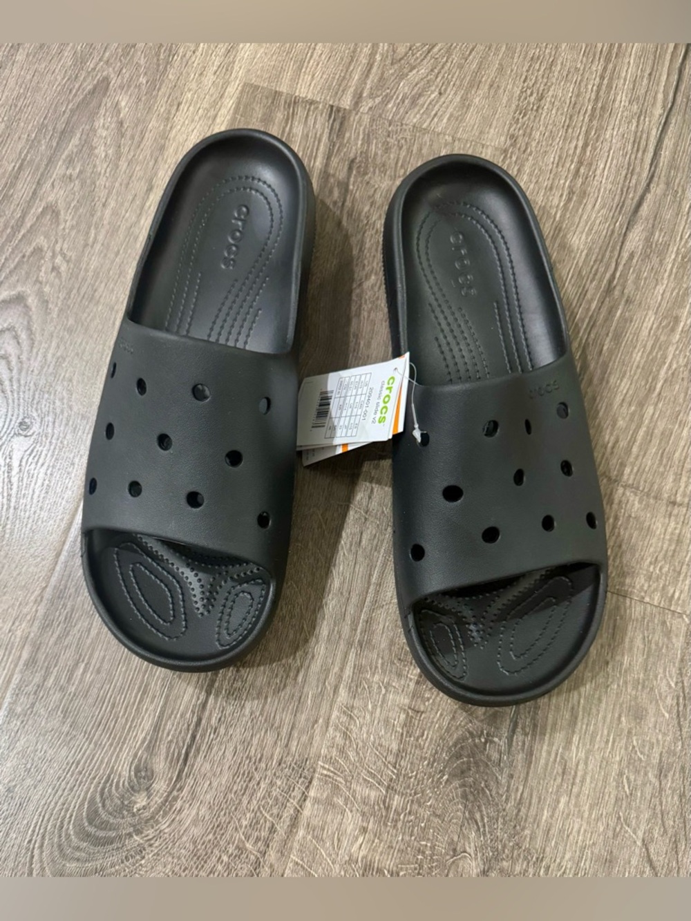 New Men’s Size 15 Saturday Slider CROCS Black Sandals with Perforated Upper - Picture 2 of 13